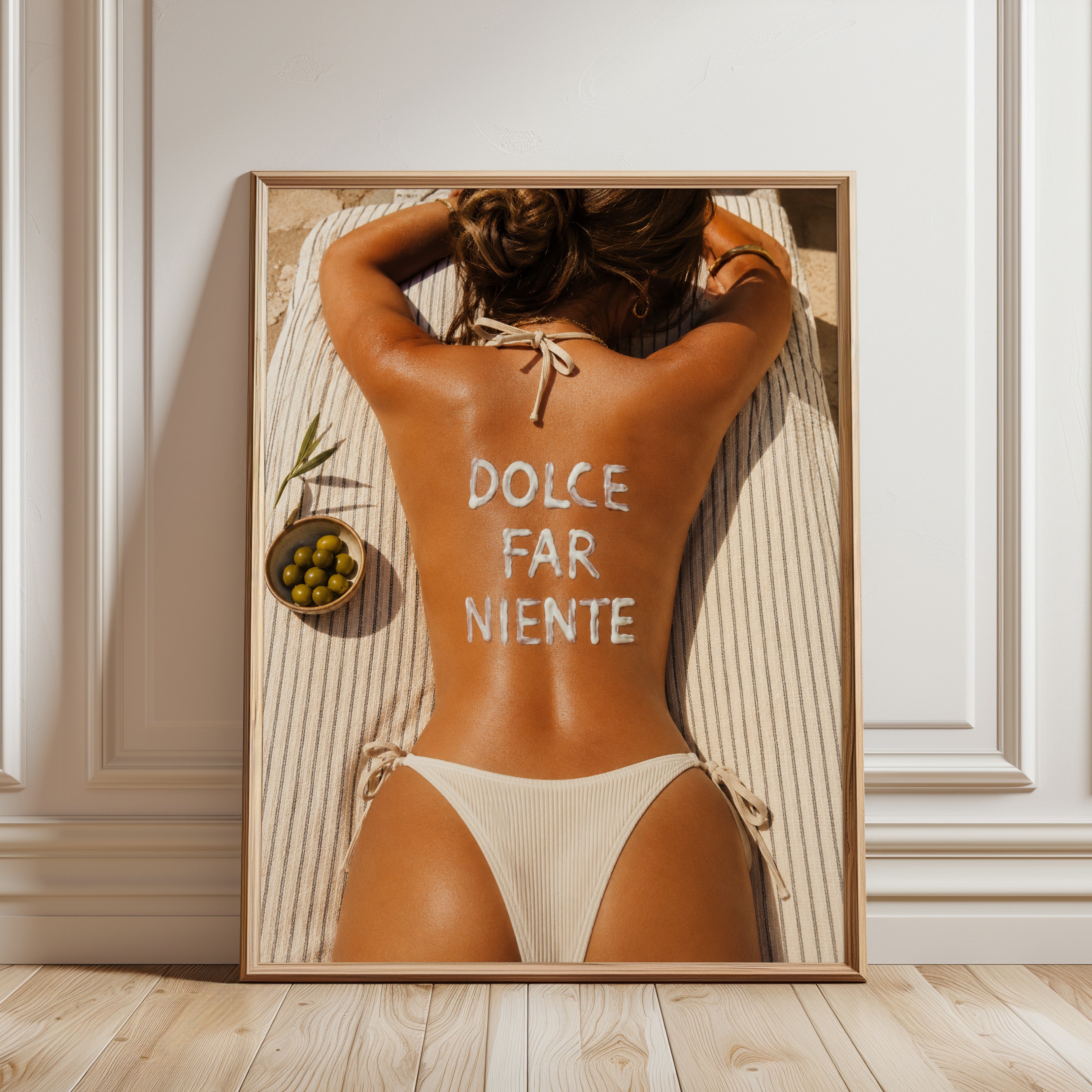 Dolce Far Niente – Beach Sunbathing Wall Art - framed detail