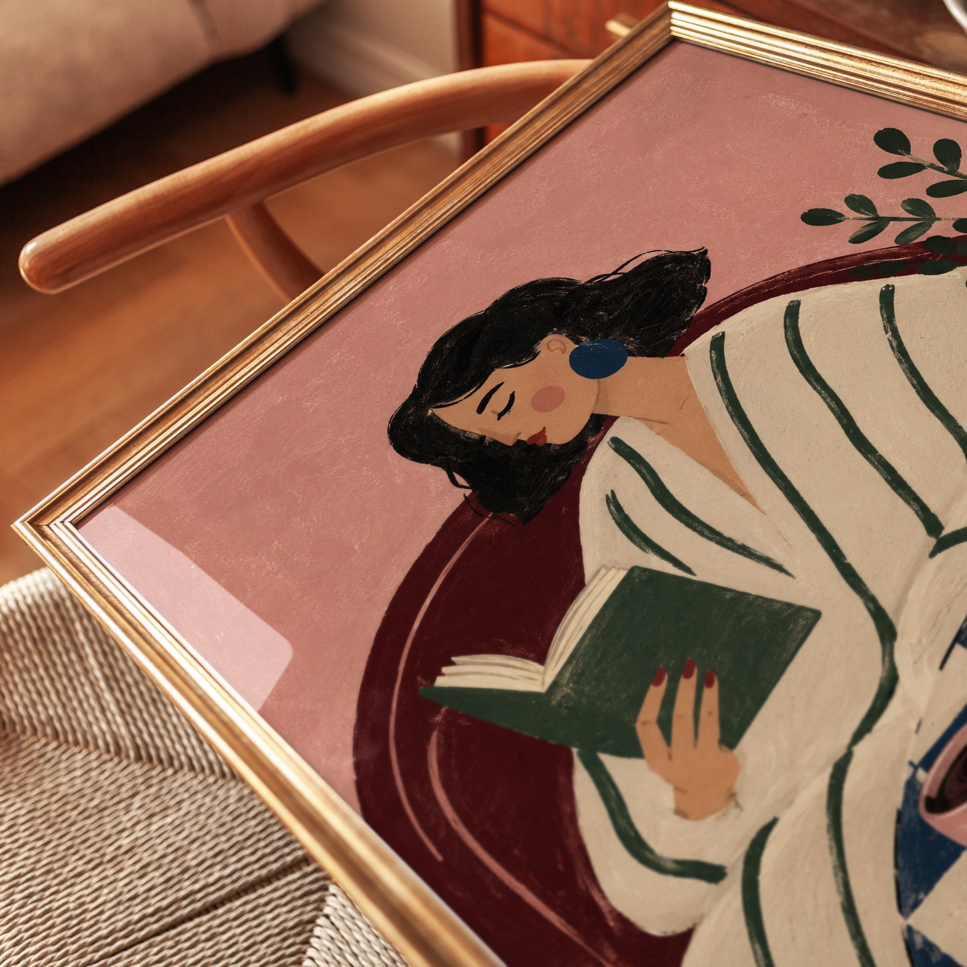 Woman Reading Wall Art – Coffee Print - detail