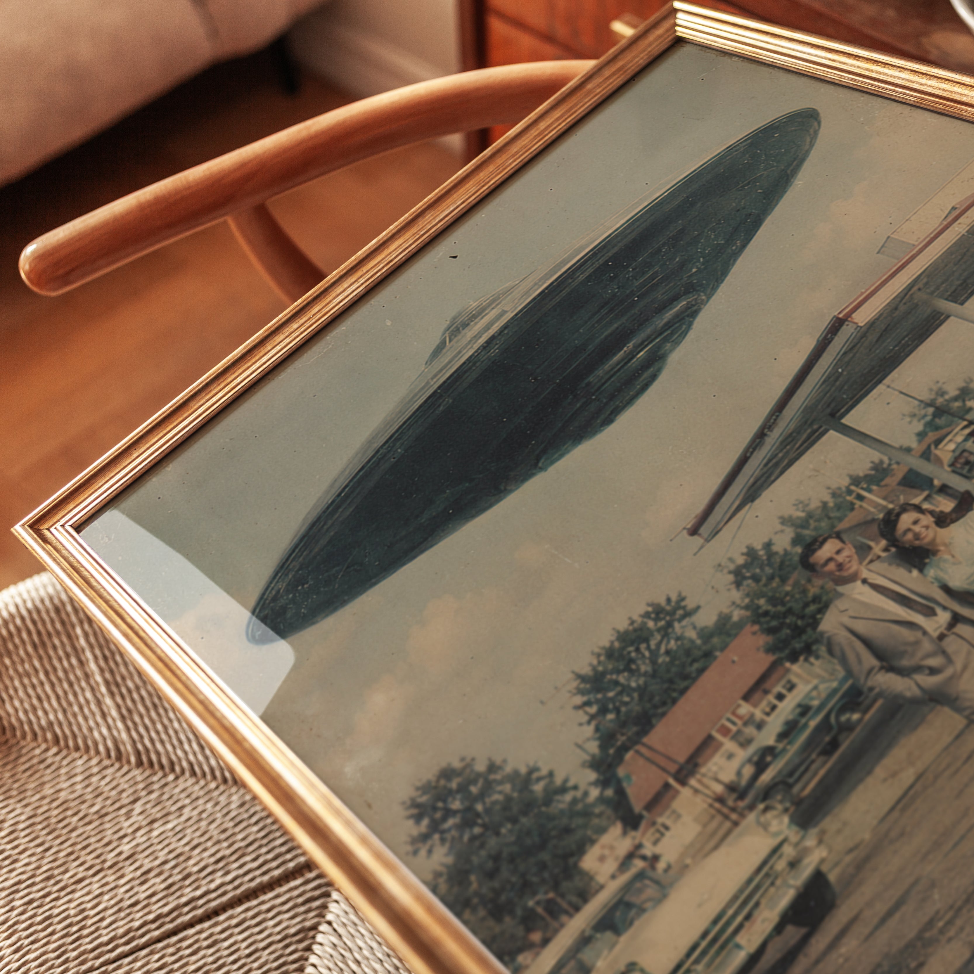 Vintage UFO Scene Wall Art: Retro 1950s Gas Station Sci-Fi Print - detail