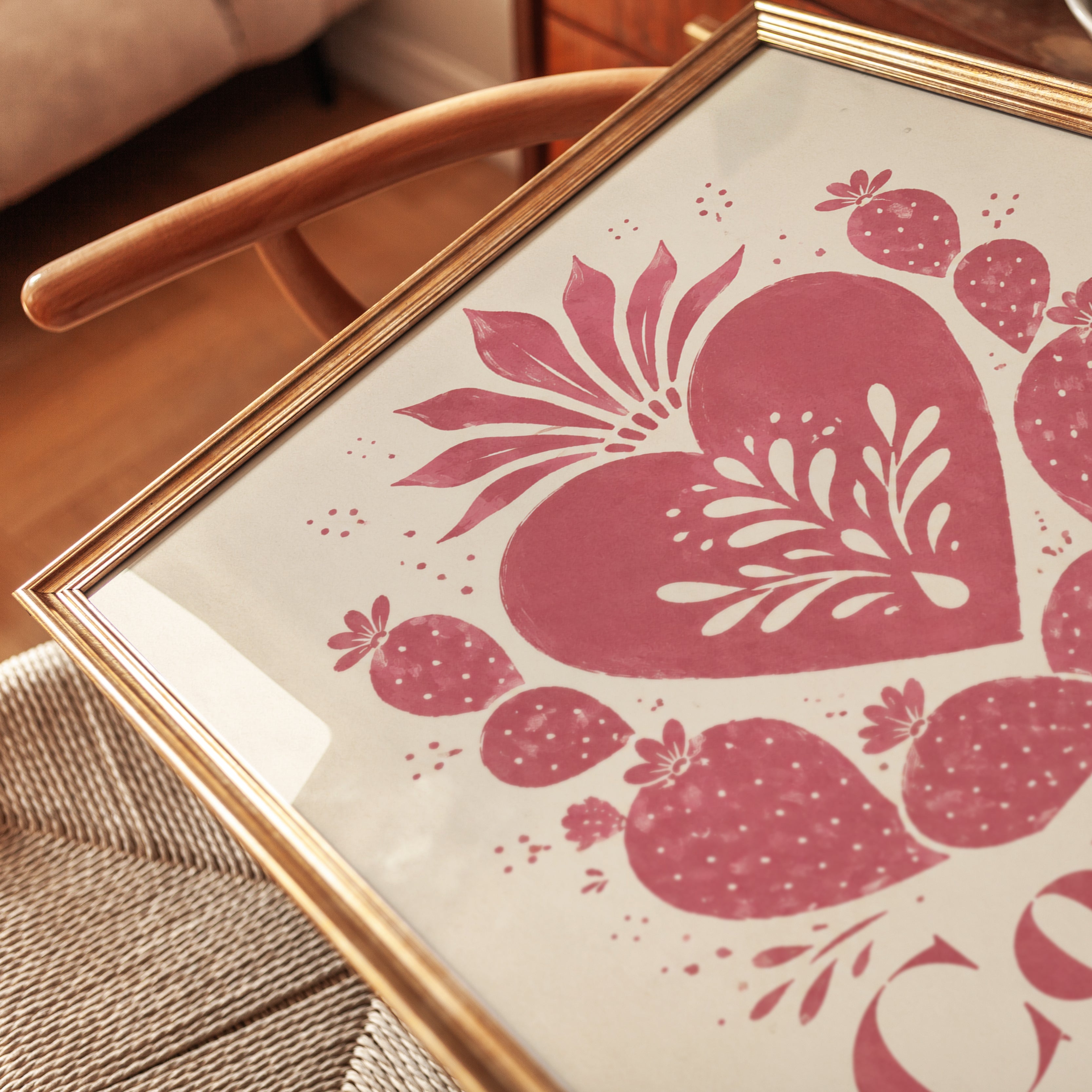 Corazón Mexicano Wall Art: Pink Sacred Heart Folk Design - detail