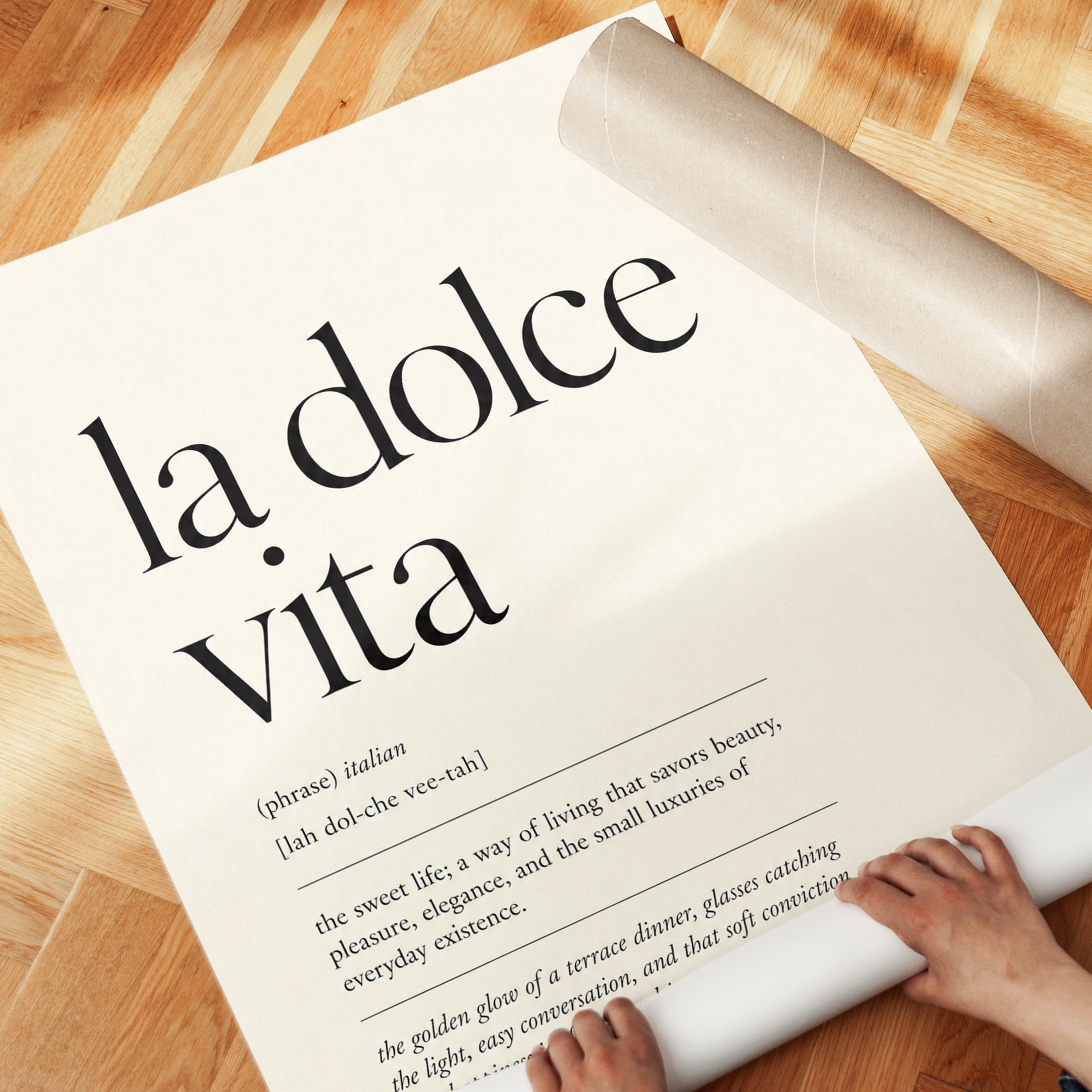 Typography Wall Art: La Dolce Vita Phrase - detail
